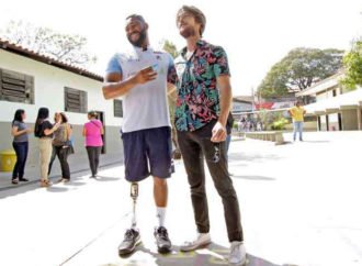 Prefeito reage a panfleto, tenista campeão encontra professor e outras notícias de SL