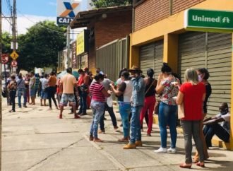 Muita gente na cidade não está dando ouvidos à recomendação de se proteger