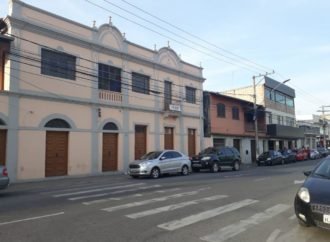 Sem casos graves na cidade, Prefeito anuncia flexibilização do comércio na 2ª