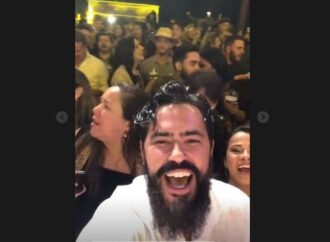 Prefeito Christiano Xavier participa de festa sem máscara e vira notícia nacional