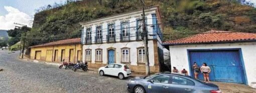 Soterramento de casarão lembra versos de Drummond em ‘Morte das Casas em Ouro Preto’