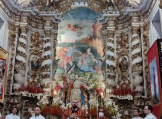 Santa Luzia festeja volta de painel ‘possivelmente do mestre Athaíde”