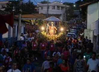 Procissão em Santa Luzia celebra 280 anos do jubileu em louvor à padroeira da cidade