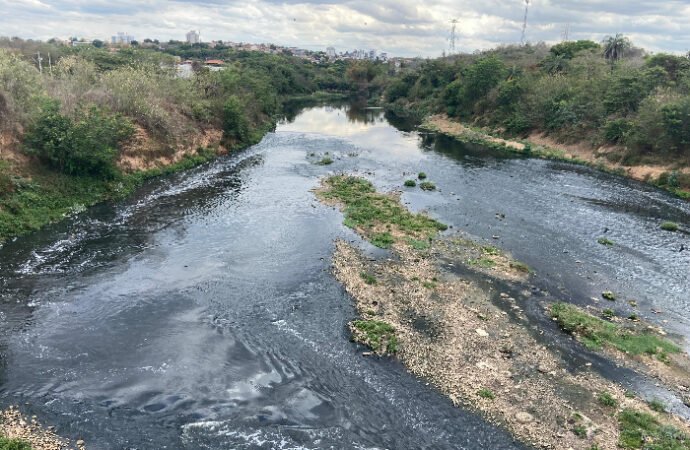 Garimpo no Rio das Velhas, perto da ponte? Santa Luzia não aceita esse absurdo